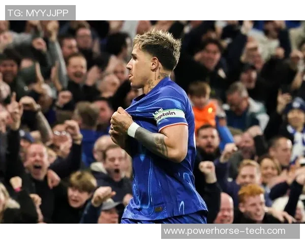 切尔西更衣室风波再起斯特林与恩佐训练场冲突引发热议